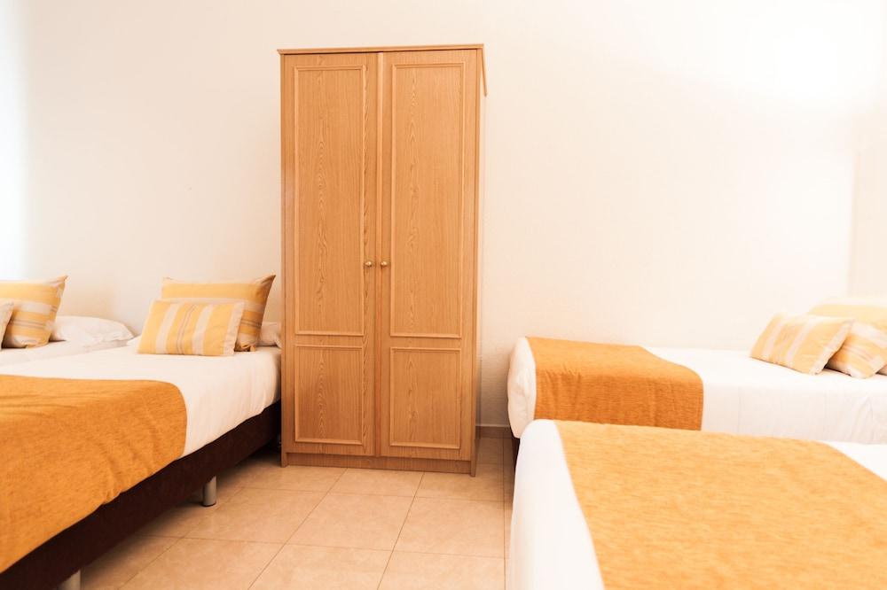 Hostal Josefina-Gran Via Мадрид Екстериор снимка