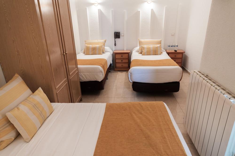 Hostal Josefina-Gran Via Мадрид Екстериор снимка