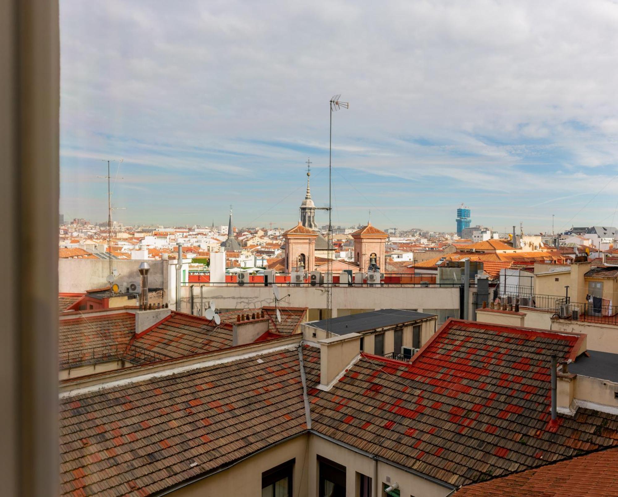 Hostal Josefina-Gran Via Мадрид Екстериор снимка